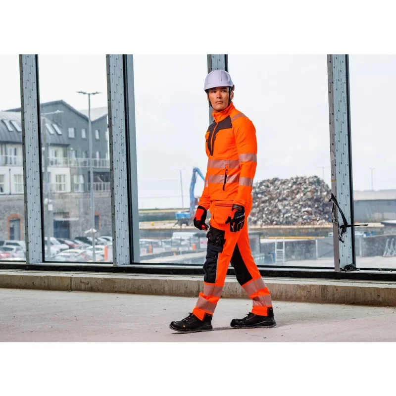 Odzież robocza i ubrania BHP – wysokiej jakości odzież ochronna dla firm i pracowników